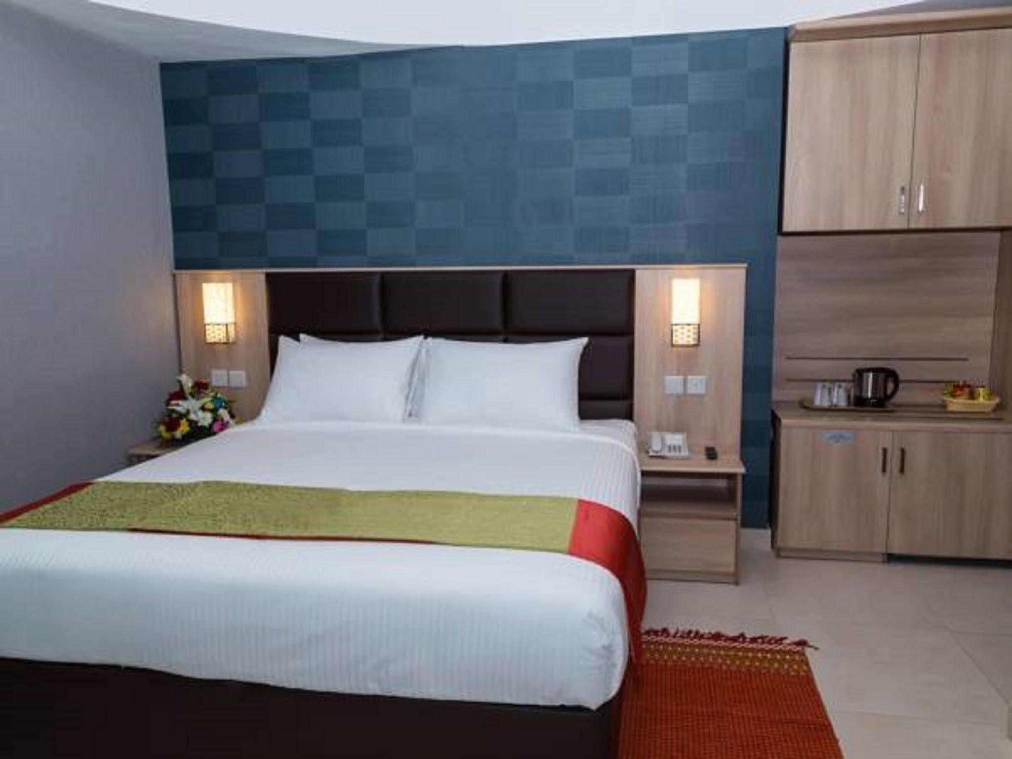 Florida Square Hotel Dubaj Kültér fotó